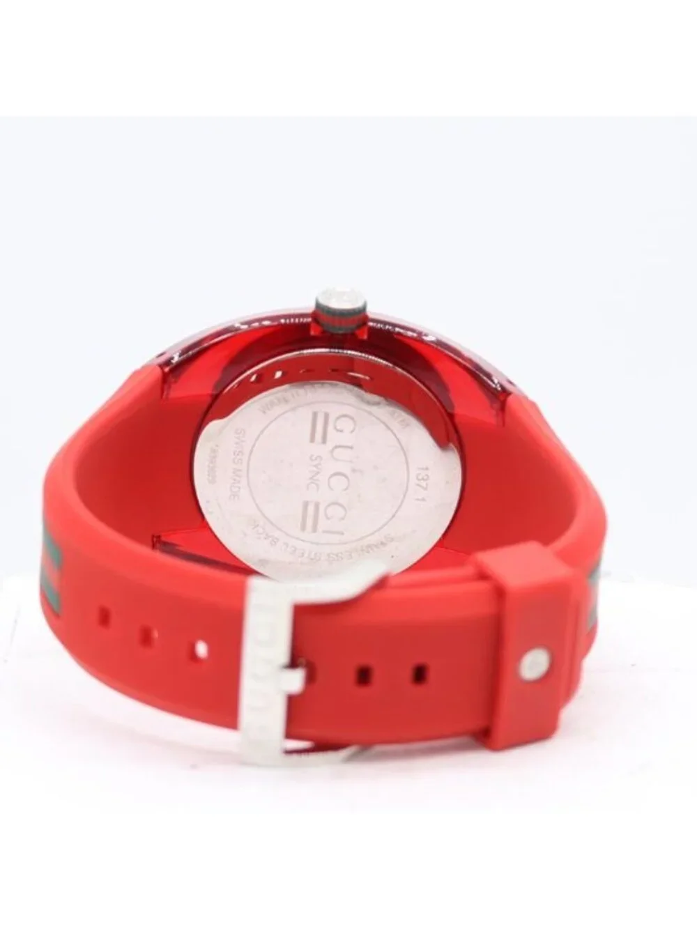Gucci Sync 137.1 Quartz Date Red Dial Watch